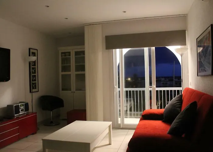 Absolute Apartment