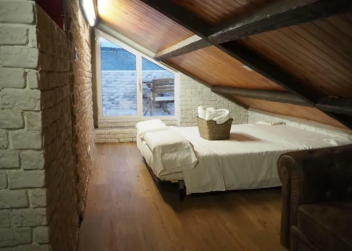 Tiny Apartment On The Roof Touching Gibraltar