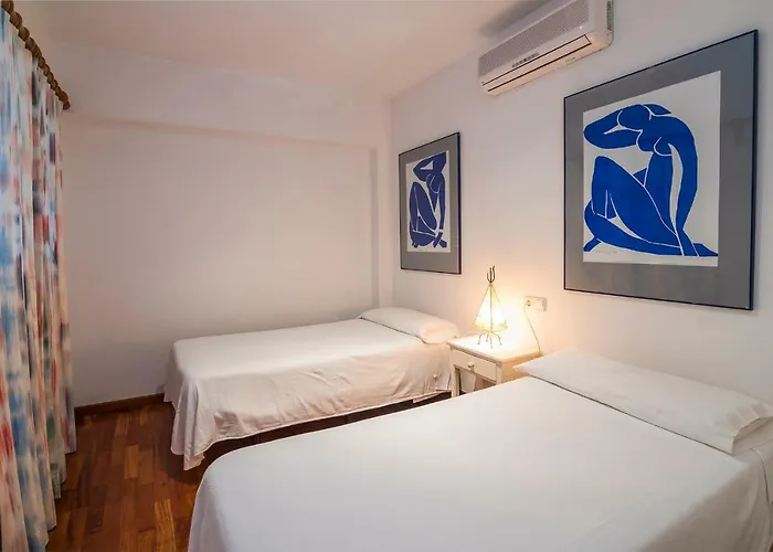 Beachfront Apartment Tanamar