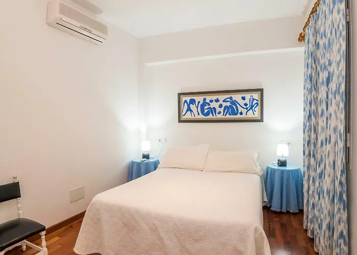 Beachfront Apartment Tanamar