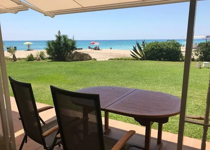 Amazing In Front Of The Sea Apartment
