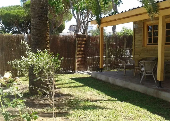 Casita de madera junto al mar