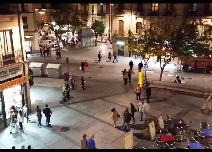Corrillo Suite Plaza Mayor - Parking opcional