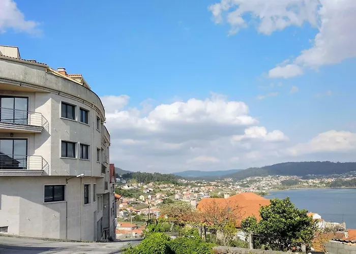 Combarro Hills