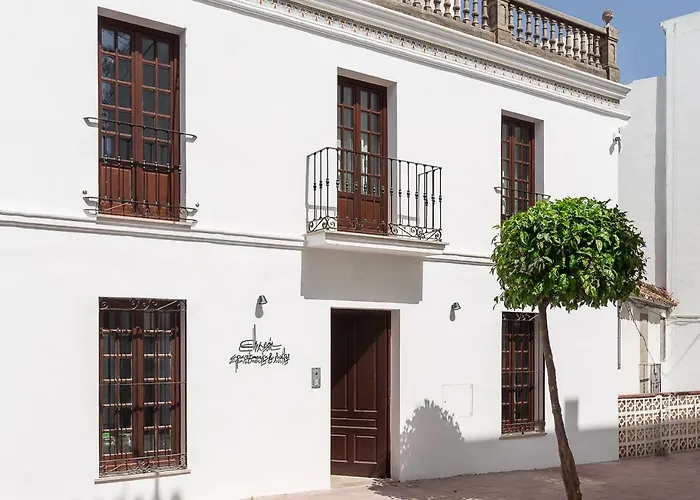 Chacon Apartments & Suites