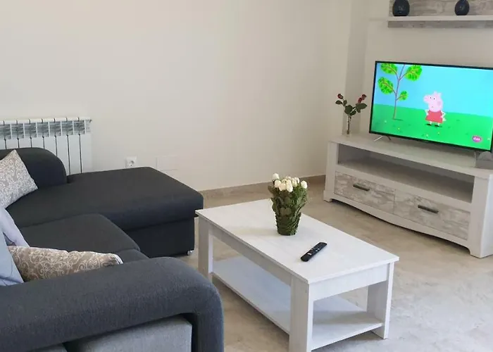 Apartamentos La Pradera de Isla