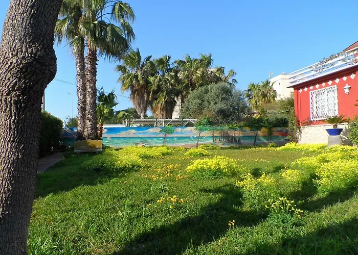 Apartamento con terraza y vistas al mar