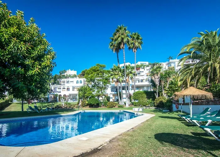 Appartement Gelegen Aan De Golfbaan Op La Quinta Benahavis Marbella
