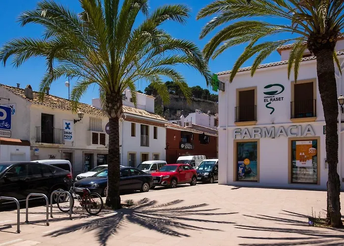 La Sirena - Both City And Beach Of Denia