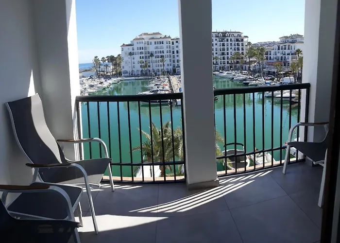 Duquesa Seafront Marina