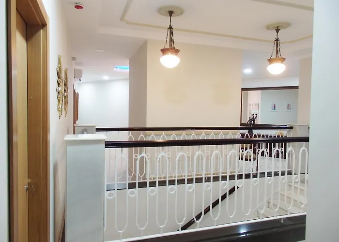 Hostal Montemayor