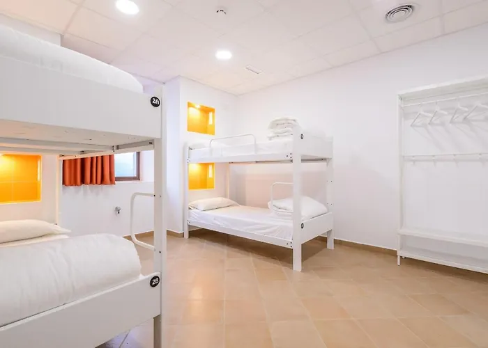 Benarrabá Hostel