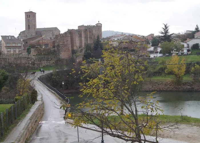 Puente Viejo de Buitrago CASA ROBLE