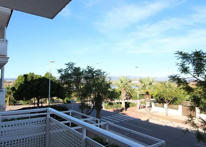 Global Properties, Apartamento en Marjal de Corinto con Piscina