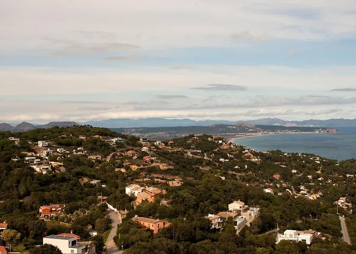 Charming & Peaceful Apartment Begur With Swimming Pool