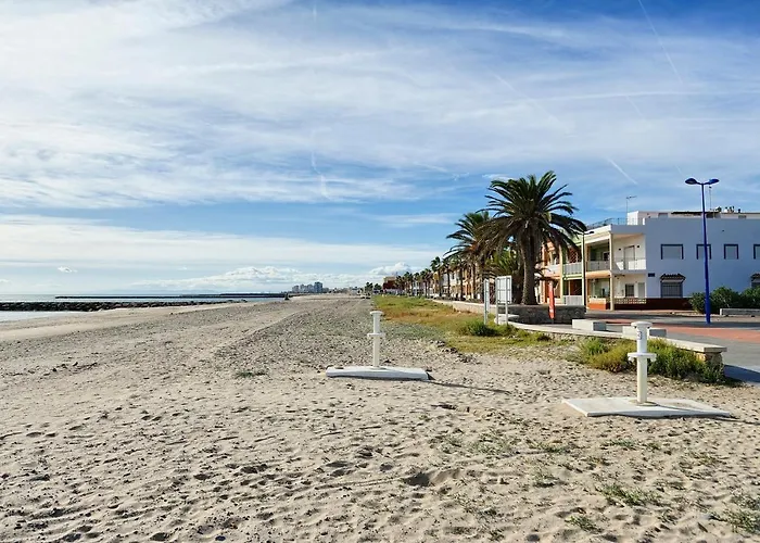 Apartamento Amplio. Vistas A La Playa