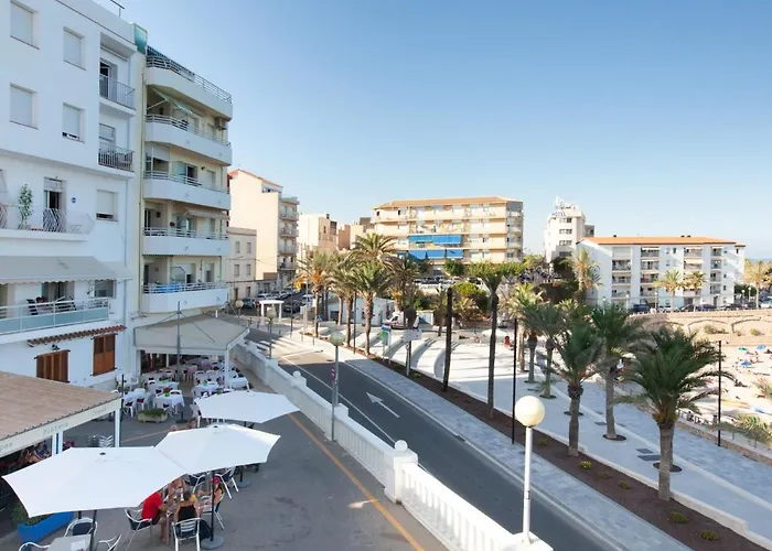 La Cala Beach Deluxe Apartments