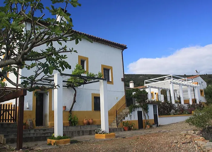 Palacio Viejo de Las Corchuelas